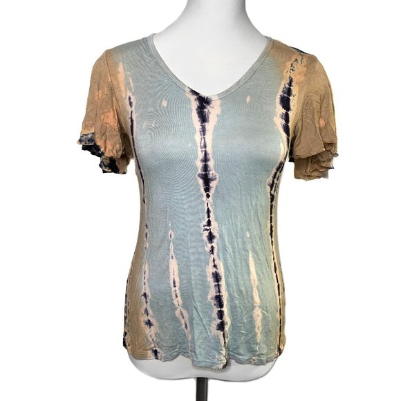 Tryst Tie Dye Shirt with flowy lettuce sleeves - Picture 1 of 5